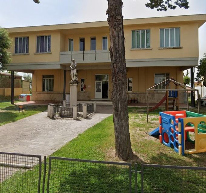 Progetti da mezzo milione per il nuovo look di due scuole 
