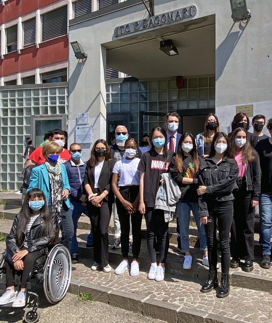 “Bulli” e “bullizzati” nel video degli studenti 