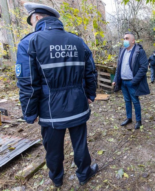 Ferrara, in arrivo le pistole e i giubbotti: la polizia locale volta pagina 