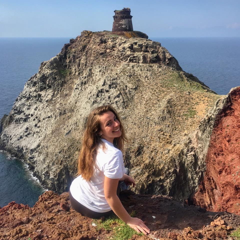 La volontaria che ha scelto l’isola di Capraia: «Immuni e felici, ora pronti all’estate» 