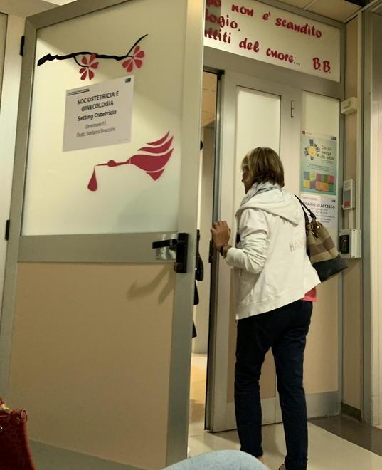 L’ingresso del reparto di Ostetricia e ginecologia (Archivio)
