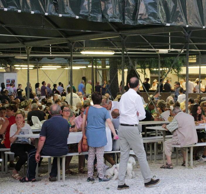 È scontro tra volontariato e Confesercenti sulle sagre 