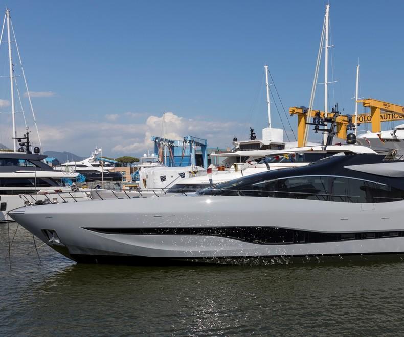 Venduto a un americano il primo esemplare della nuova linea Maxi Open Mangusta