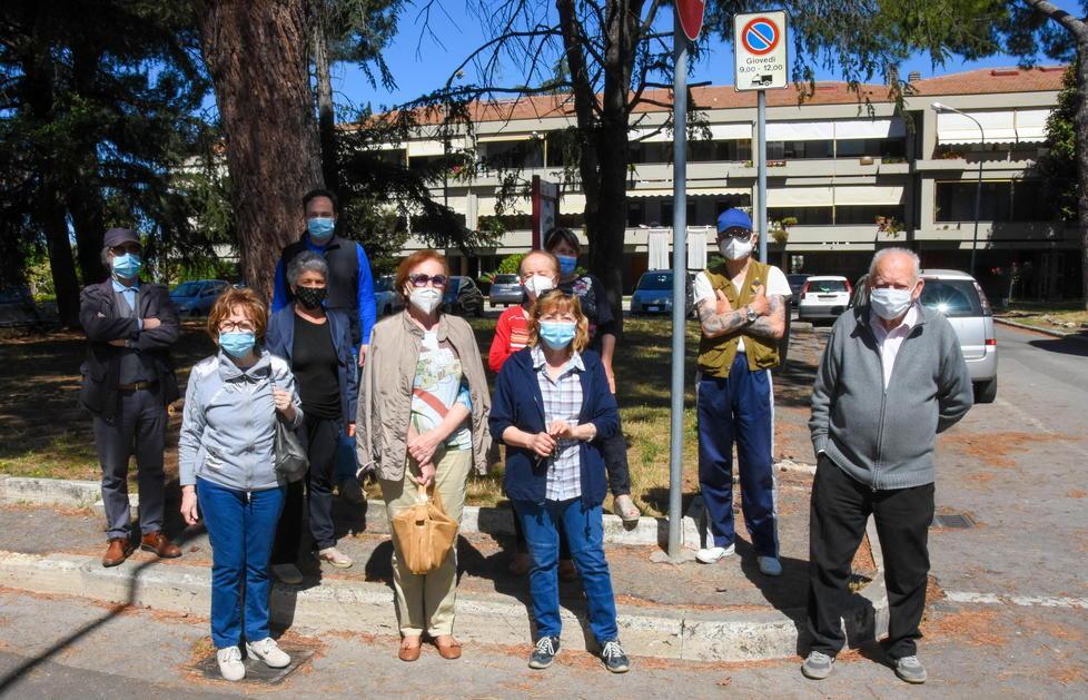 Protesta per gli Eurofighter «Il voli sono aumentati» 