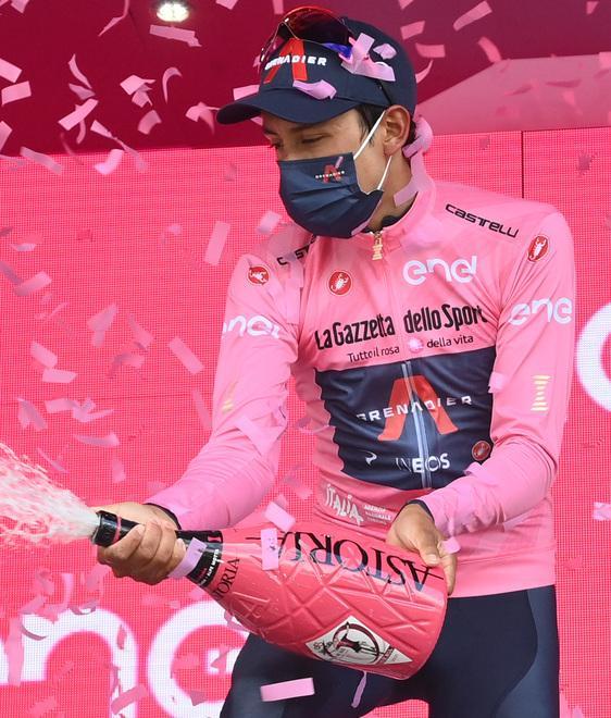 Caruso si regala un giorno da eroe, Bernal risponde e il Giro d’Italia è suo 
