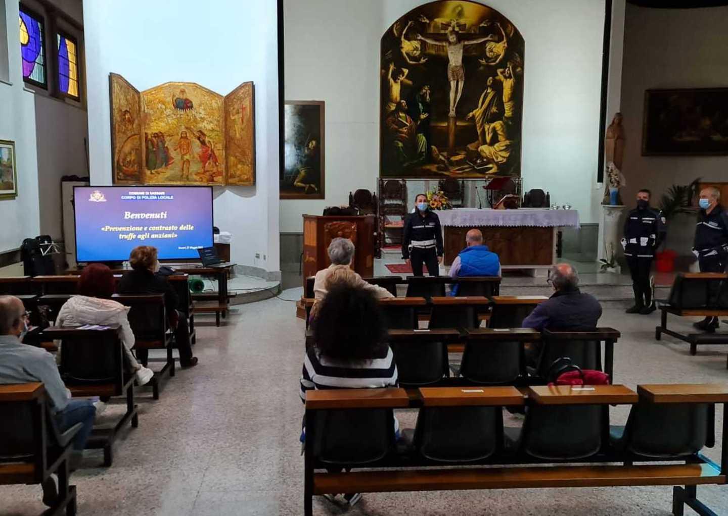 La polizia locale incontra gli anziani nella chiesa di San Paolo
