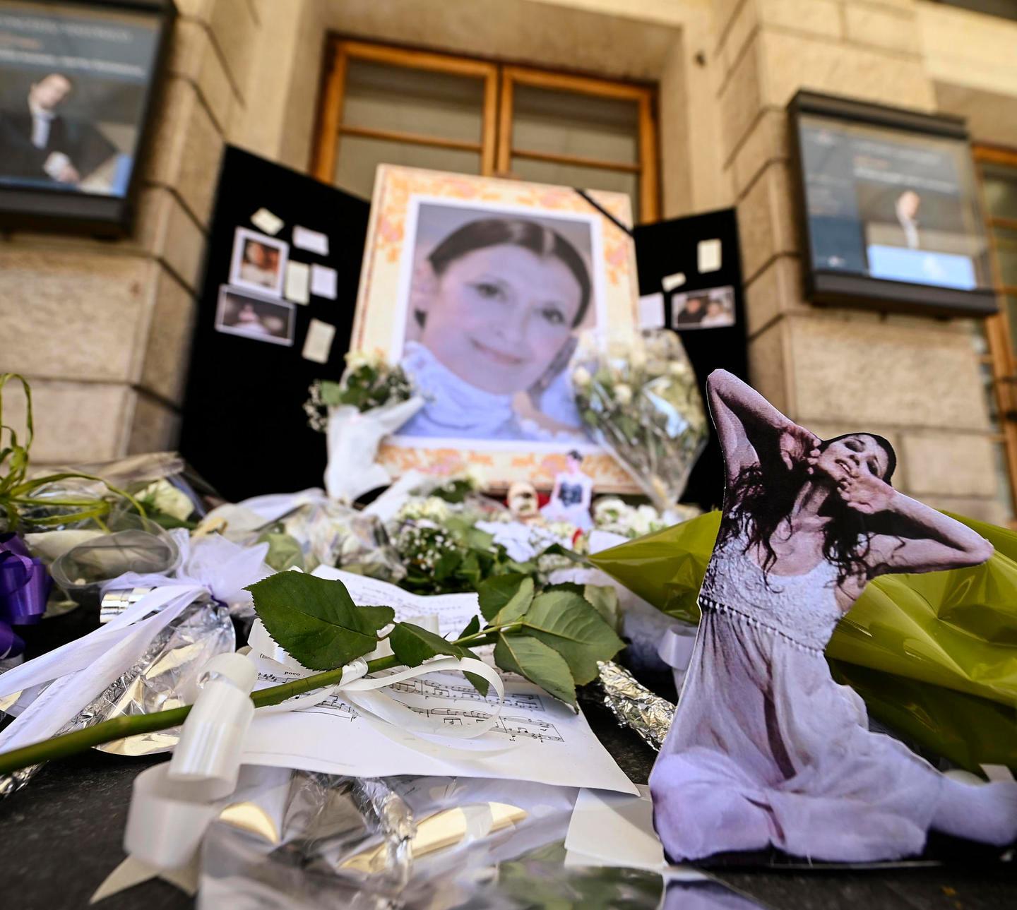 L’addio a Carla Fracci è un inno alla danza 