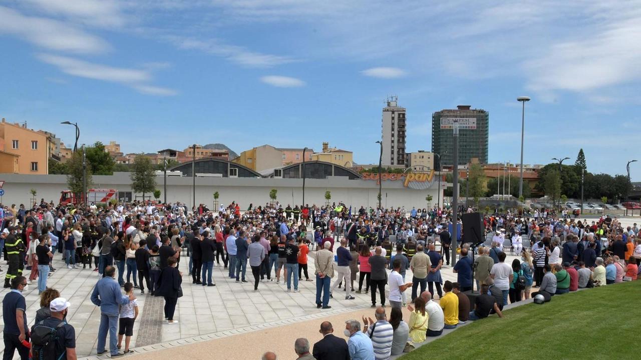Festa sul lungomare a Olbia: «È la città del futuro»