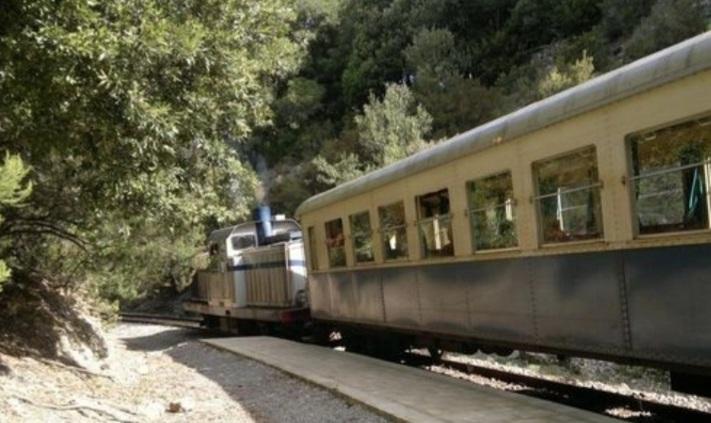 Trenino verde con 14 passeggeri Il sindaco: patrimonio da tutelare