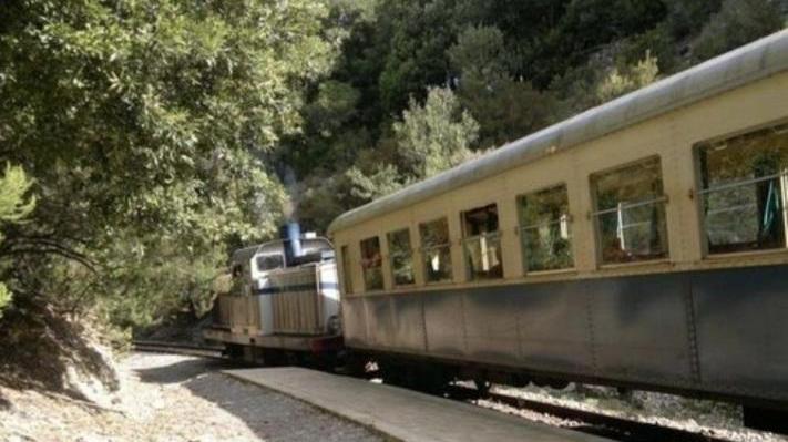 Trenino verde con 14 passeggeri Il sindaco: patrimonio da tutelare