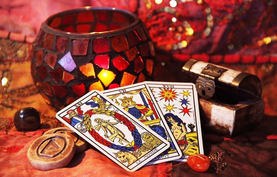 Sassari, il processo per truffa e violenza: «Non esisteva alcun cartomante, ho inventato tutto» 