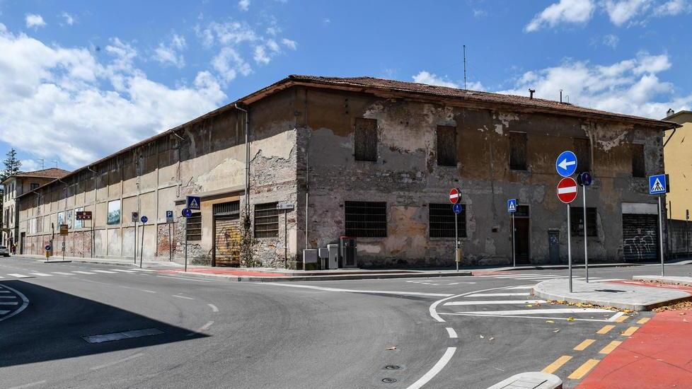 Settanta appartamenti per anziani nel complesso delle ex Officine Lenzi