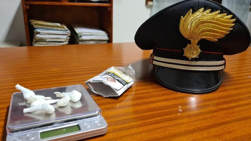 Lido Spina. Giovane scoperto con la cocaina: arrestato dai carabinieri