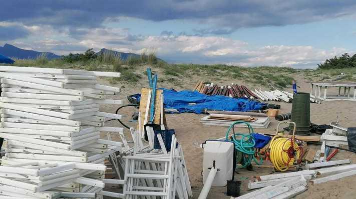 Il mare di Viareggio "vietato" a una bimba disabile per colpa della burocrazia