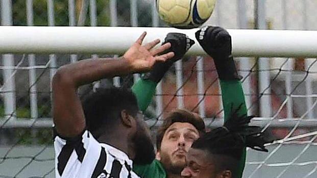 I bianconeri si tengono stretti il quarto posto e mercoledì l’imperativo è ottenere i tre punti