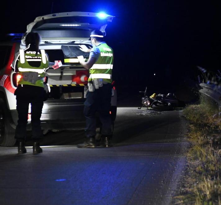 Operaio muore in moto contro guard rail 