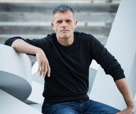 Massini “riapre” il Vigilanti Teatro e cultura ripartono Nel segno della E di Elba emozioni ed entusiasmo