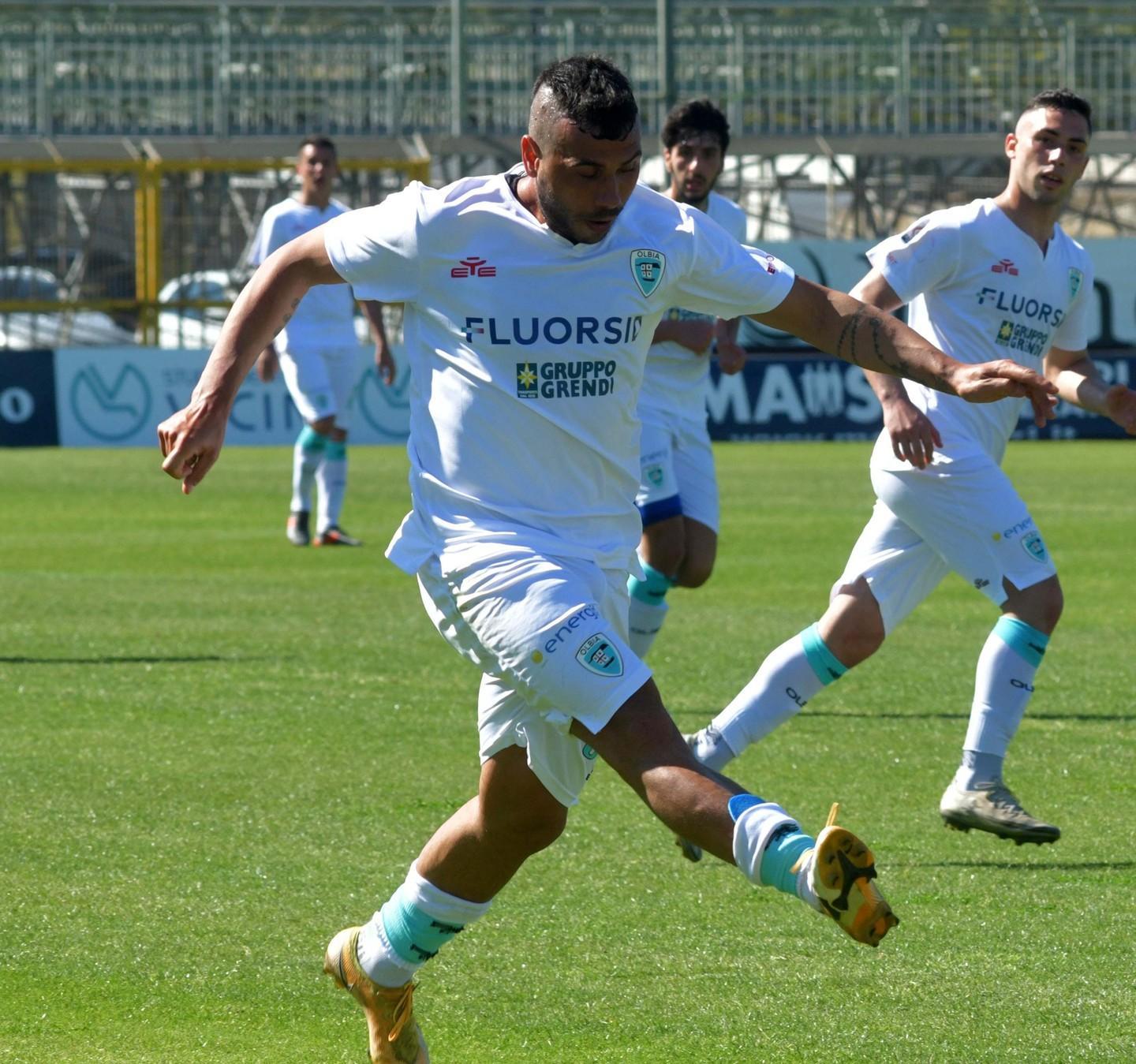 Niente stravolgimenti: il gruppo dei grandi è la base da cui ripartire. Il rinnovo di Ragatzu è un segnale forte