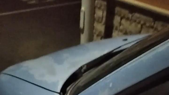 Raid contro le automobili in sosta Carabinieri a caccia dei vandali