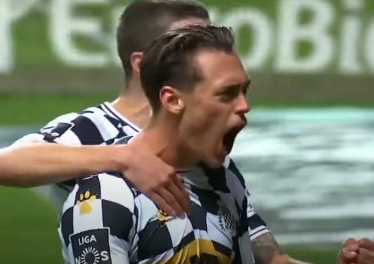 Napoli su Nainggolan ma il centrocampista vuole solo il Cagliari 