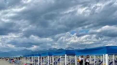 Marina di Vecchiano, scatta il pagamento dei parcheggi