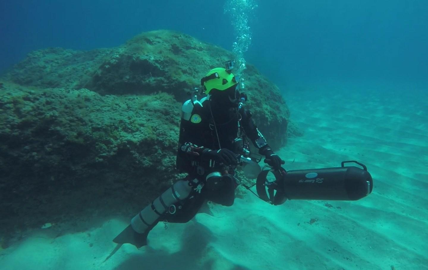 Esercitazione nel cuore di Cala Luna 