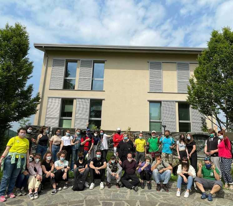 “Reggio Emilia ripuliamoci” continua la sua crociata contro i rifiuti abbandonati 