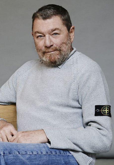 Irrompe Carlo Rivetti e farà il presidente Romano Sghedoni gli consegna il Modena 