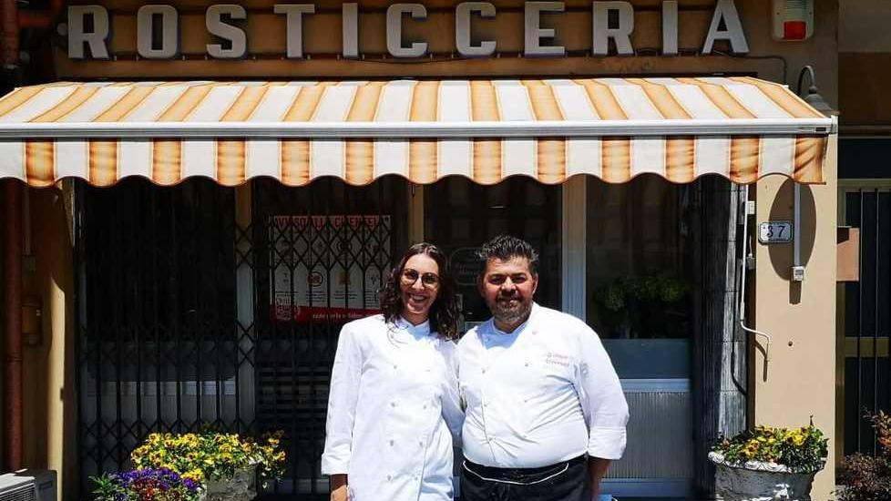 Dopo mezzo secolo Duilio passa la mano della storica attività al cuoco di Ferruzza