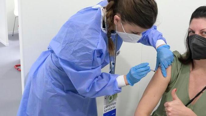 Campagna vaccinale all’ultimo miglio con l’Open Day e le fasce giovani