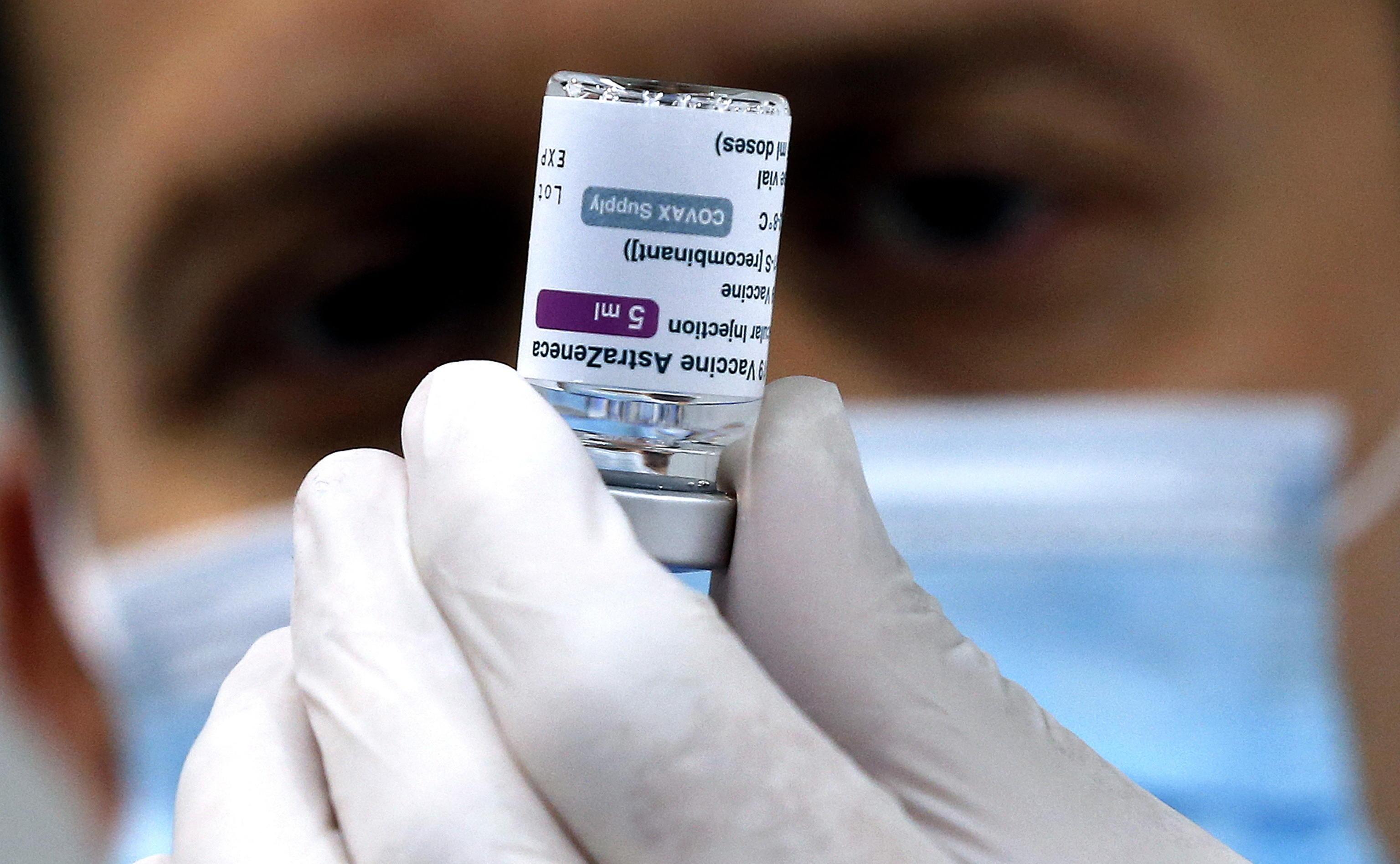 Covid, vaccini: richiami Astrazeneca per gli insegnanti oggi 3 giugno a Cagliari