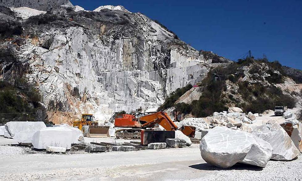 Tariffe del marmo da ricalcolare Il Tar bacchetta l’amministrazione 