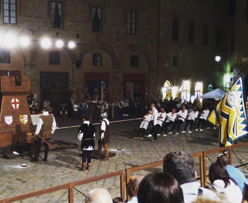 Tornano a fine luglio il palio dei balestrieri e quello del cero 