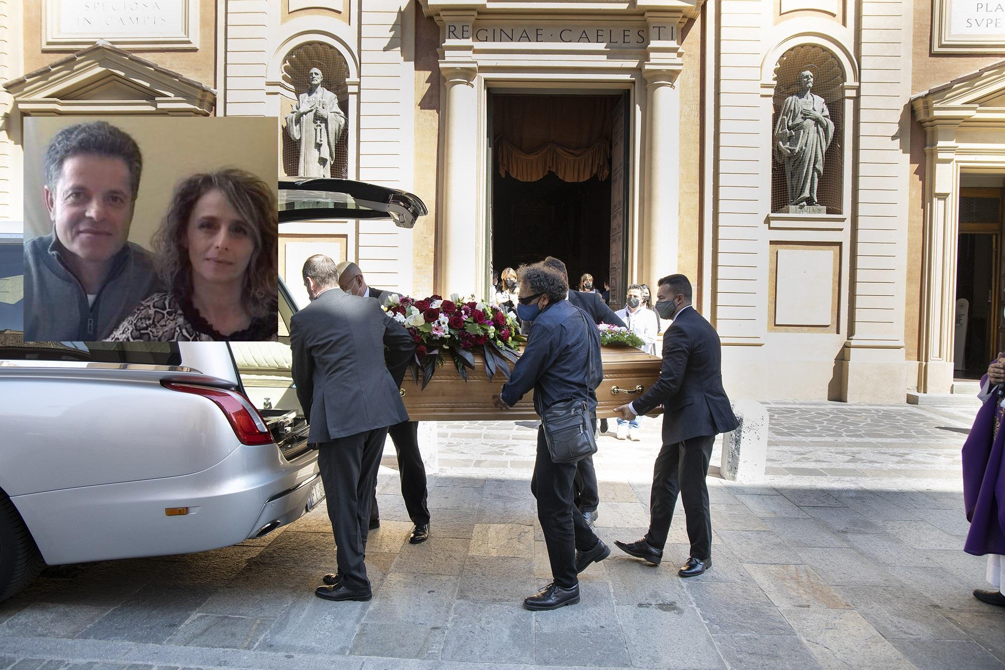 Uccisa dal marito, l'addio a Castelfranco: «Carmela era una donna meravigliosa» 