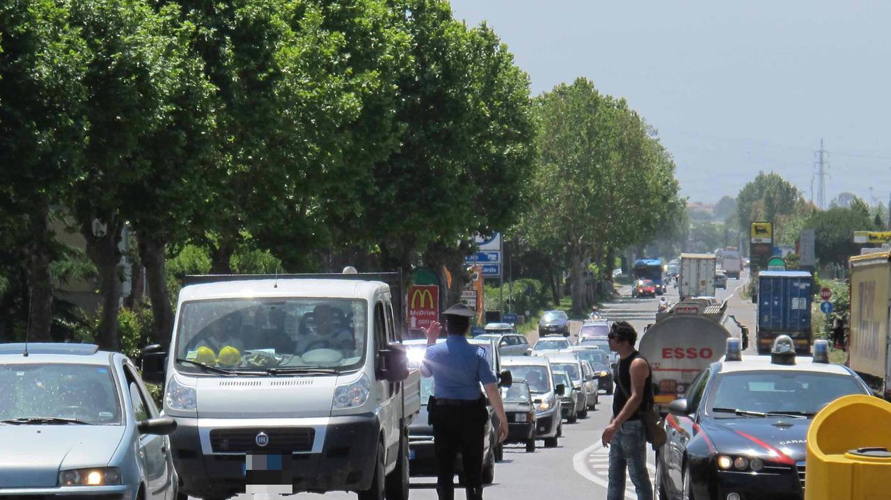 Una coda per un incidente a Stagno (foto d'archivio)