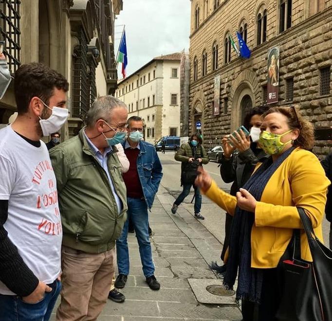 Tavolo della salute, stamani un sit-in davanti all’ospedale
