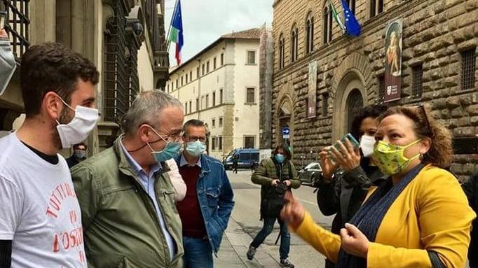 Tavolo della salute, stamani un sit-in davanti all’ospedale