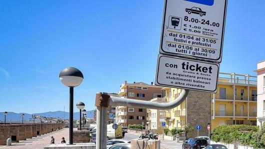 Parcheggi al mare Pubblici o privati, la mappa dei prezzi