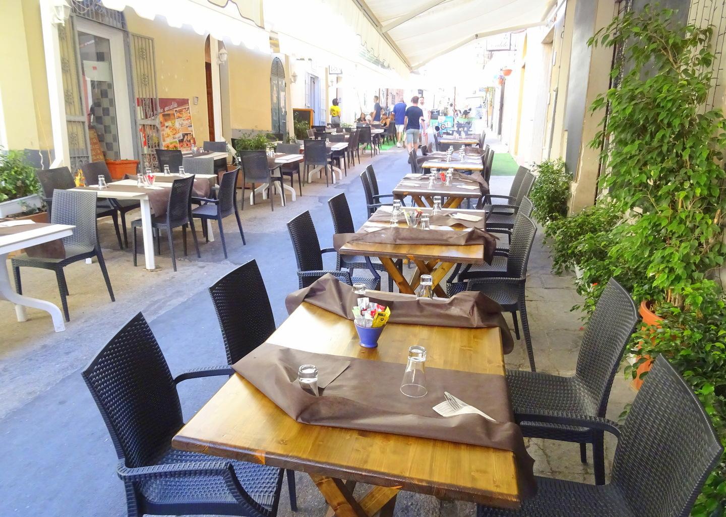 «Suolo pubblico, non fermate la ripresa» 