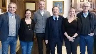 La giunta azzera la commissione edilizia. Non chiara la revoca anche del presidente