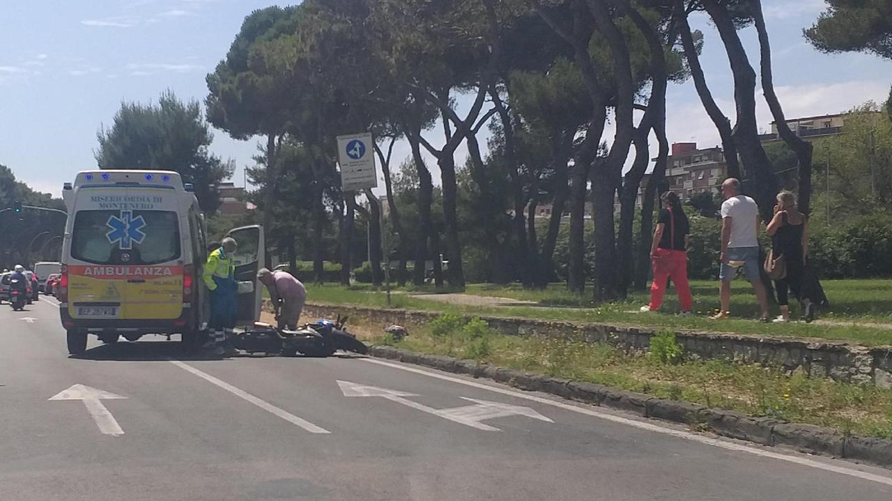 I soccorsi della Misericordia di Montenero in viale Boccaccio
