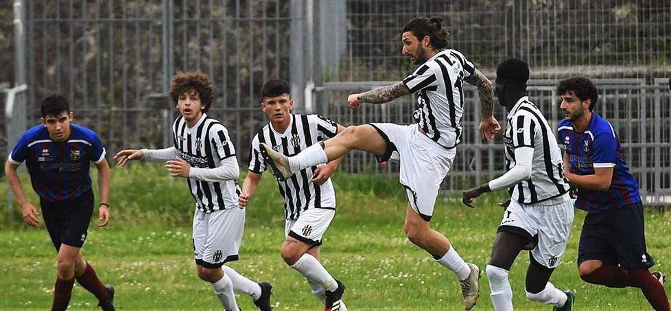 Bianconeri a Ponsacco «Andiamo per vincere» 