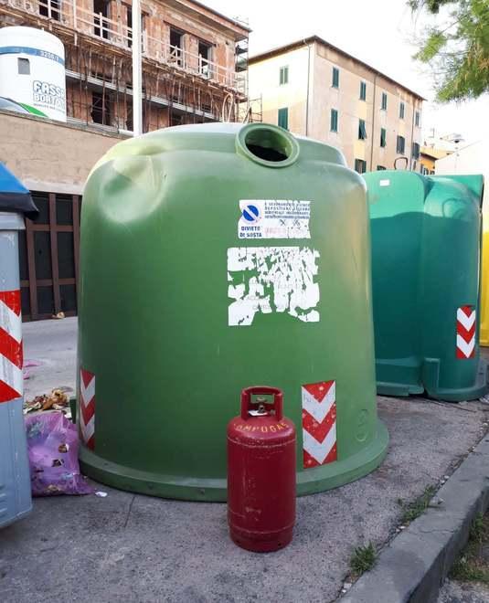 Con le fototrappole più multe a chi abbandona i rifiuti 