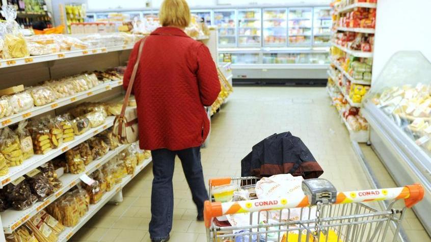 Latte, uova e tanta farina: ecco i prodotti più venduti in tempo di pandemia