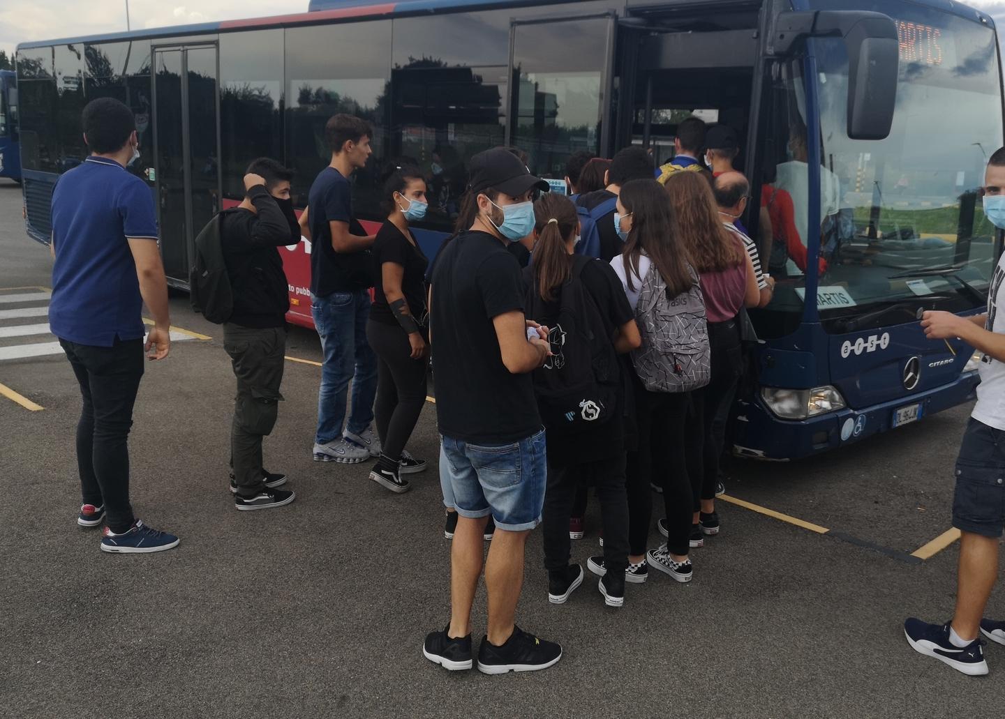 Pochi mezzi, lezioni frontali ridotte 