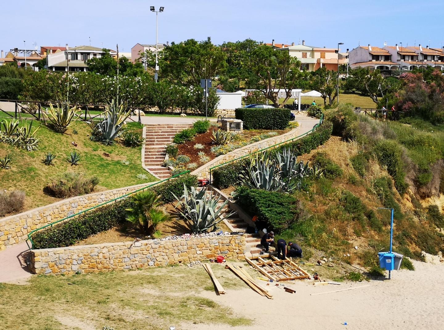 Baia di Balai, ristrutturata la discesa a mare 
