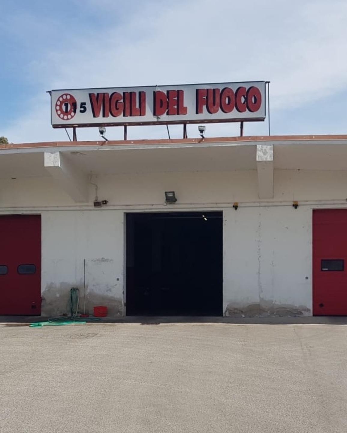 Ozieri, ratti e infiltrazioni nella caserma dei vigili del fuoco