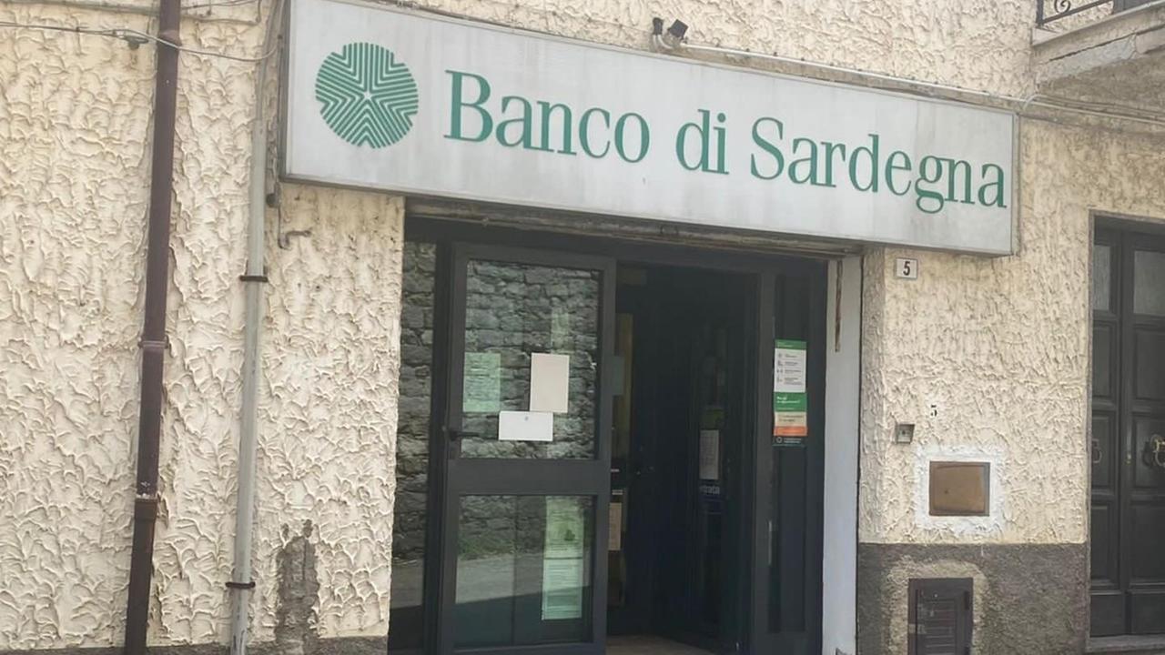 Burgos, il Banco riduce le giornate di apertura 