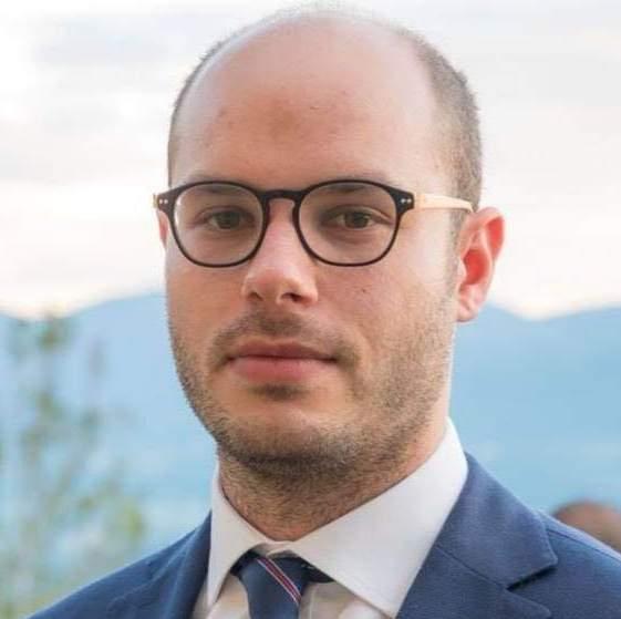 Se il monumento storico diventa la sede della “nuova ribotteria”
