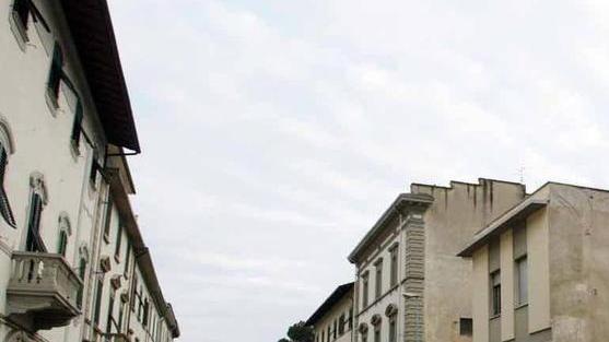 Tornano le cene all’aperto Divieto in via Curtatone
